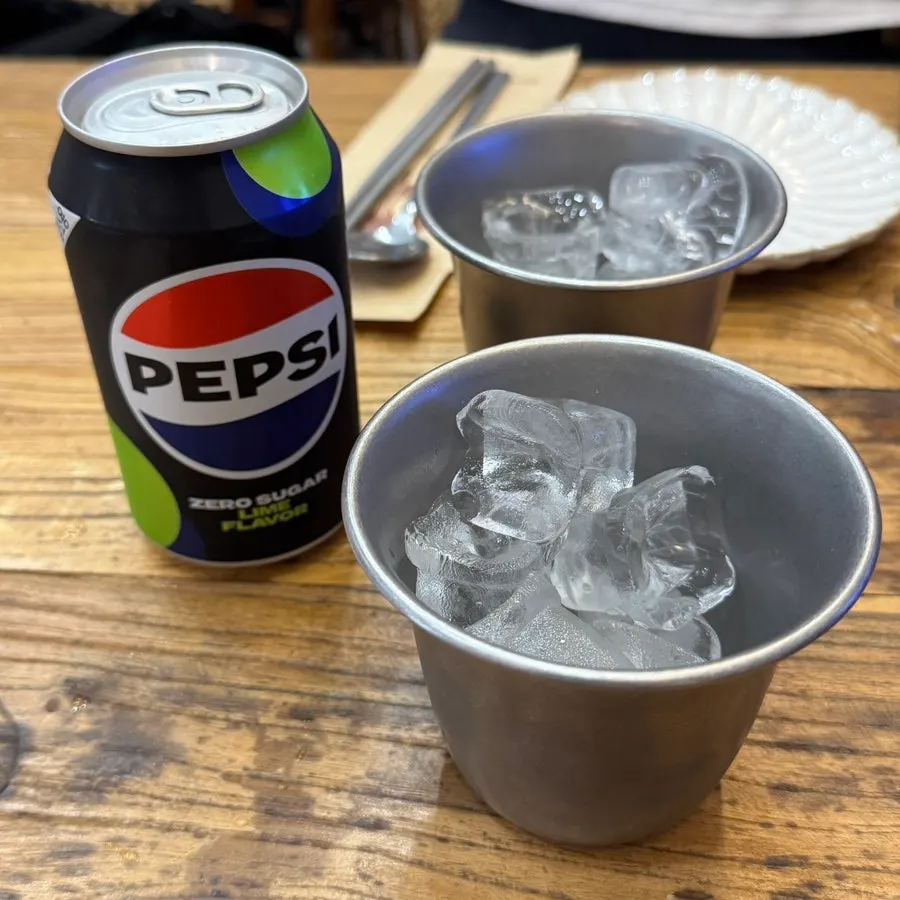 북적이는 소이나나 성수점 매장 내부