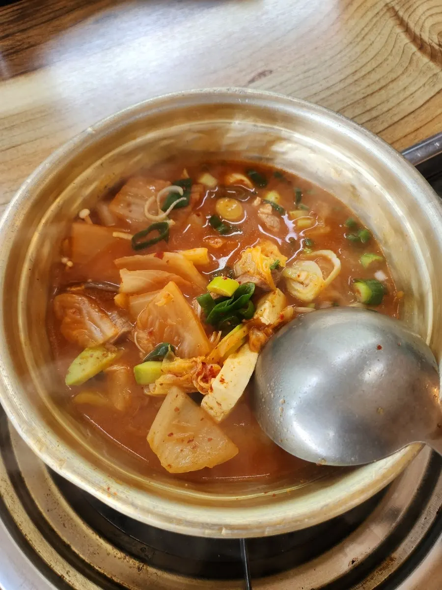 Single-serving pork kimchi stew spread