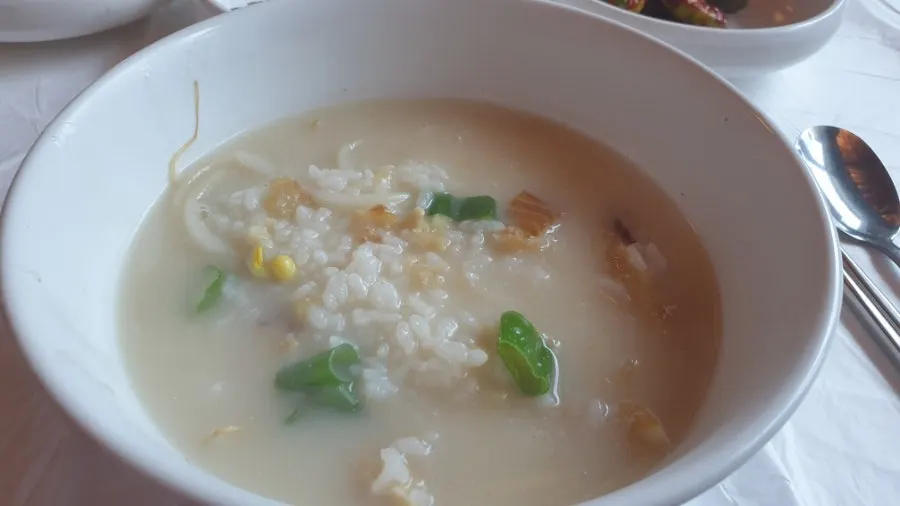 The whole pressure cooker of pollack soup set on the table