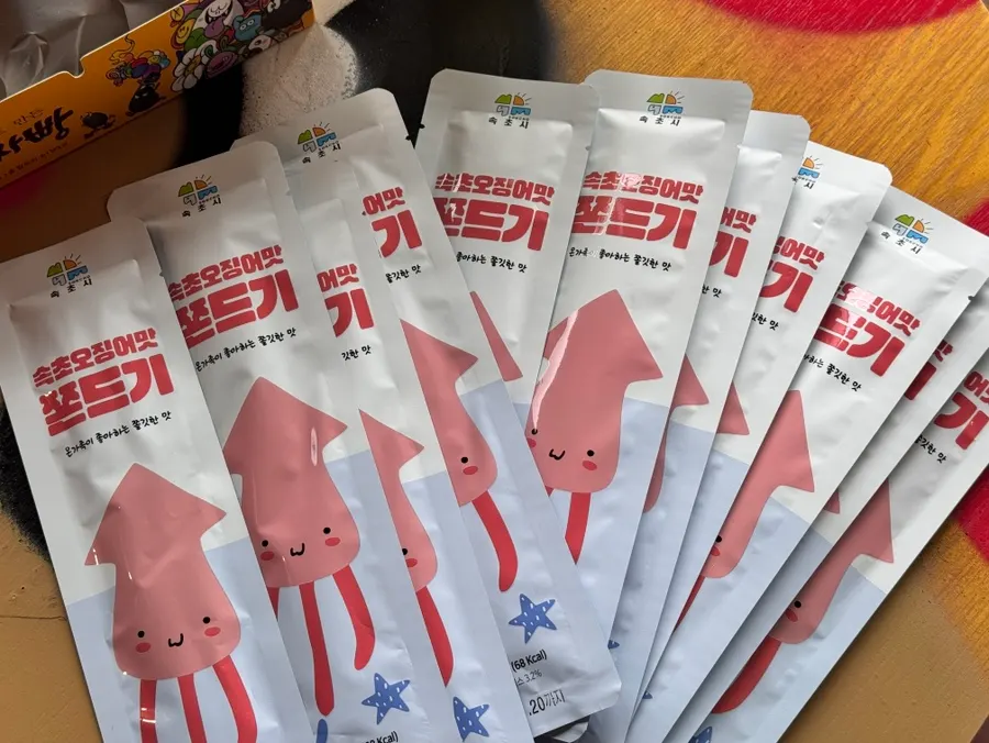 Squid jjondeugi eaten as a snack