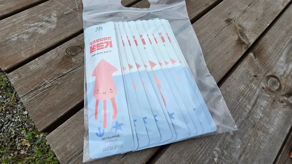 홍게·오징어·닭강정 맛 쫀드기 진열