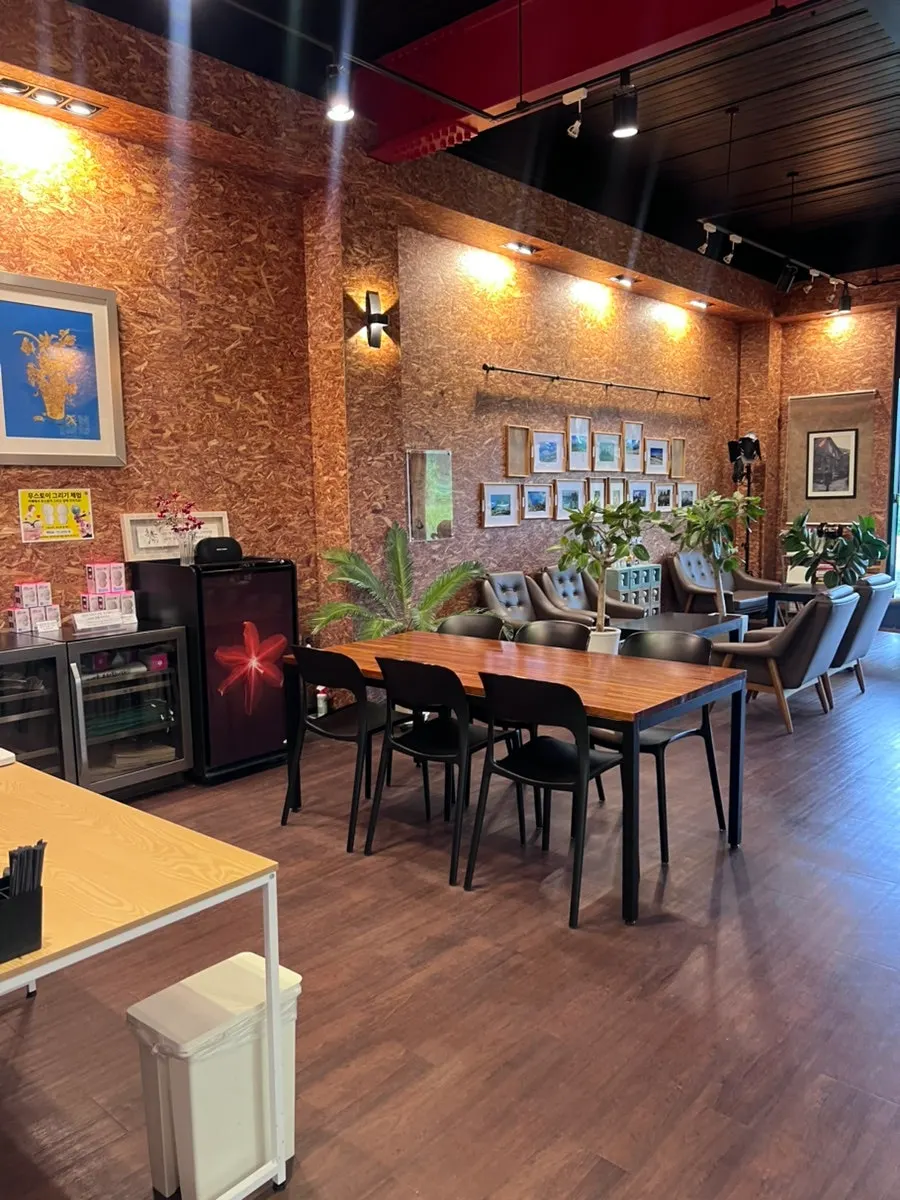 Clean interior tables inside the shop