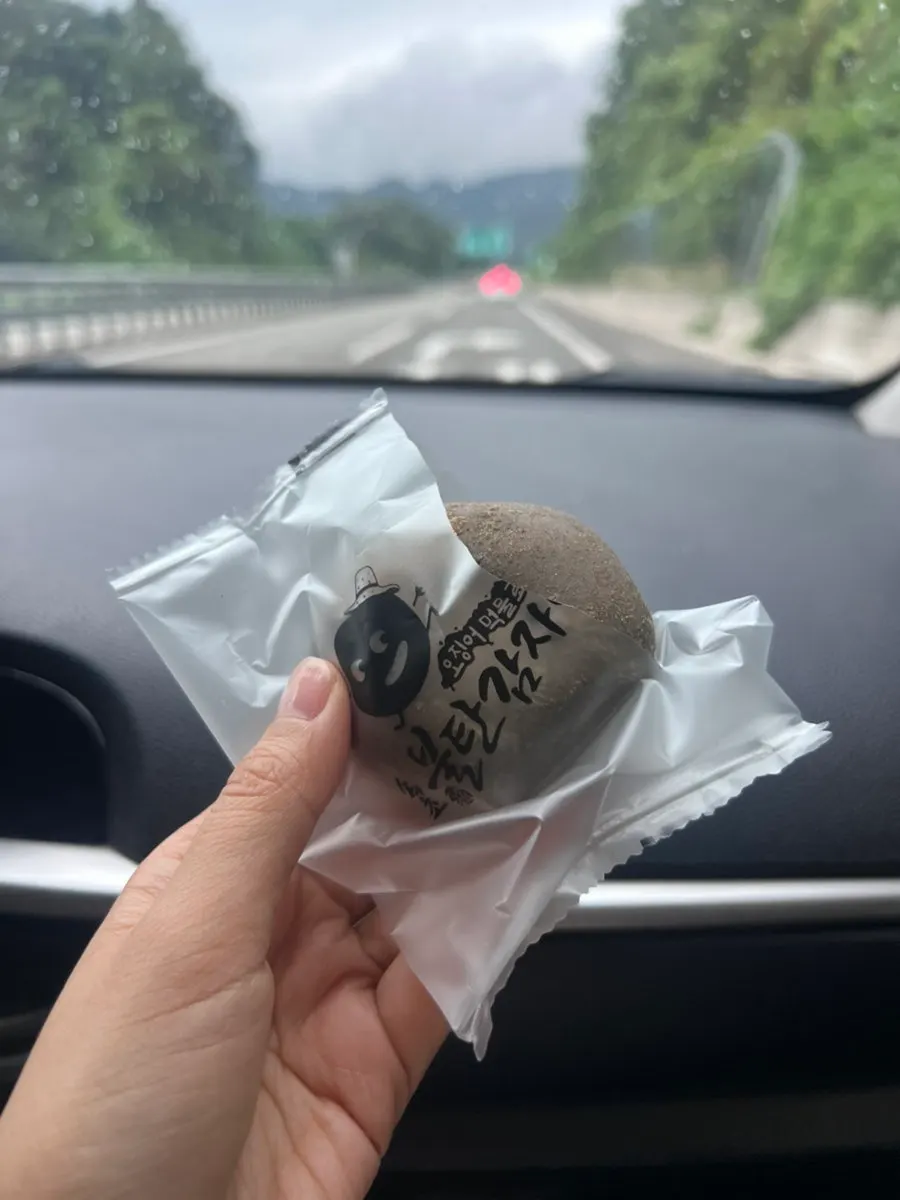 Potato bread opened inside the car
