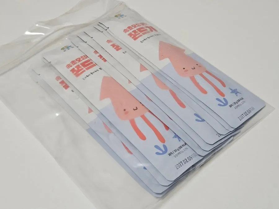 Packaged 12-pack of squid-flavored Sokcho Jjondeugi