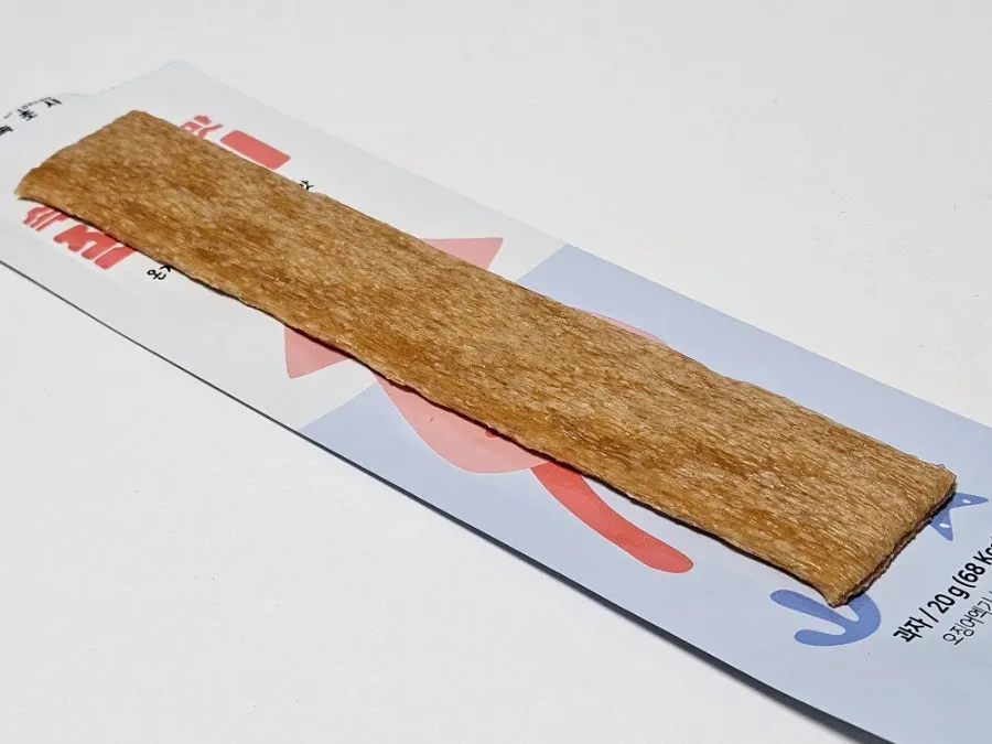 Chewy squid-flavored Sokcho Jjondeugi