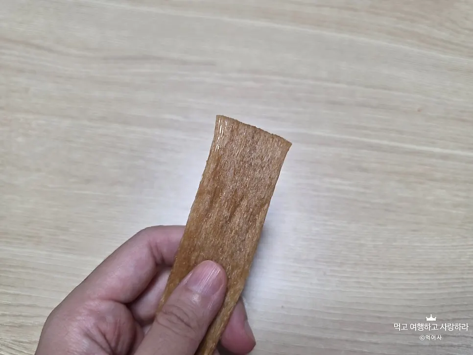 Opened package of squid-flavored jjondeugi