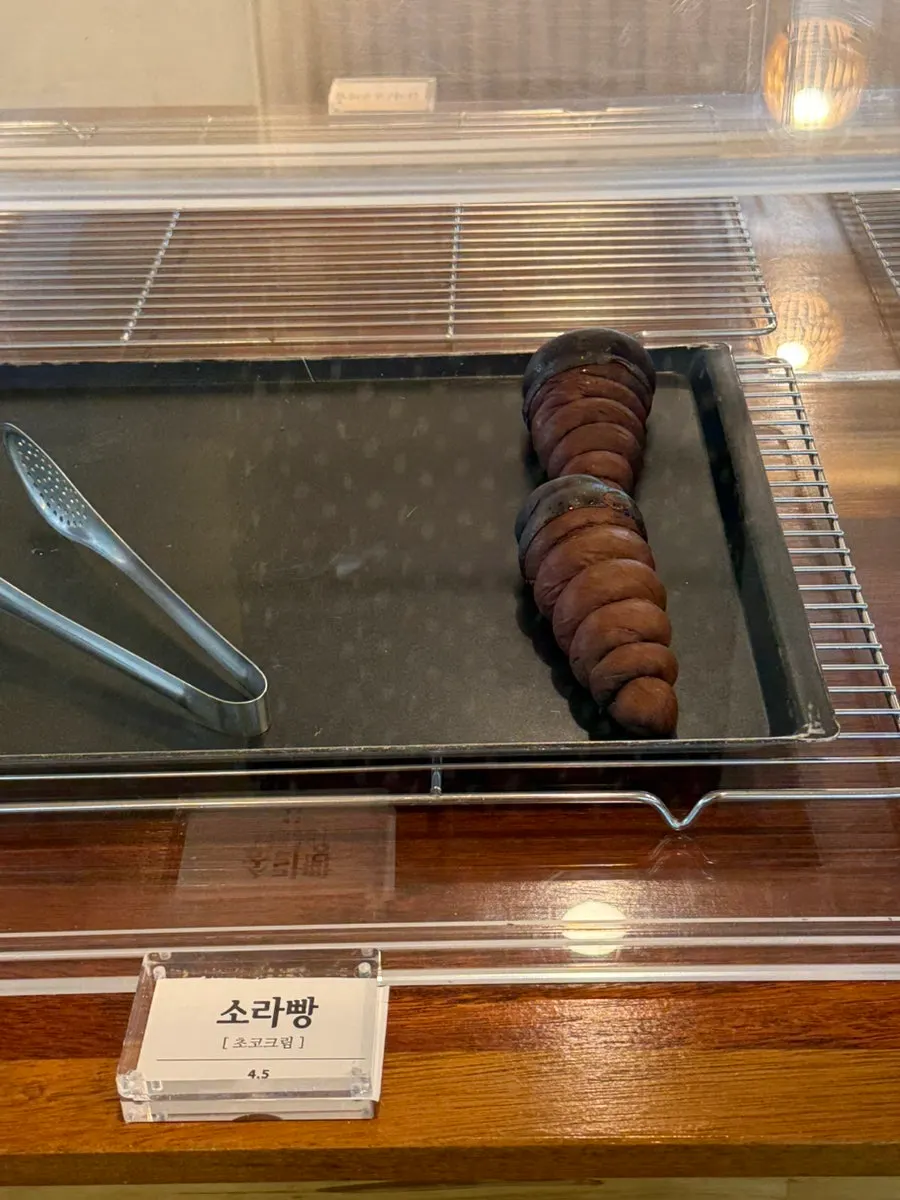 오후에 남아 있던 카페너래 베이커리