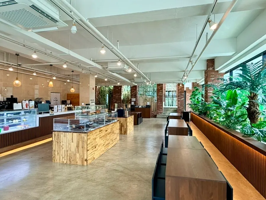 Interior of Cafe Neorae with rattan chairs