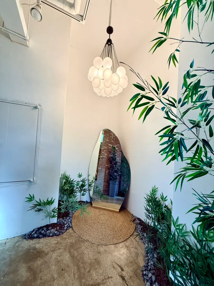 2nd-floor photo zone with bamboo styling
