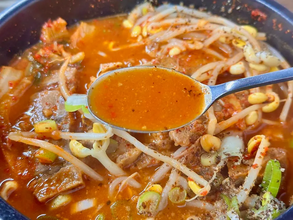 Ppyeohaejangguk broth with bean sprouts