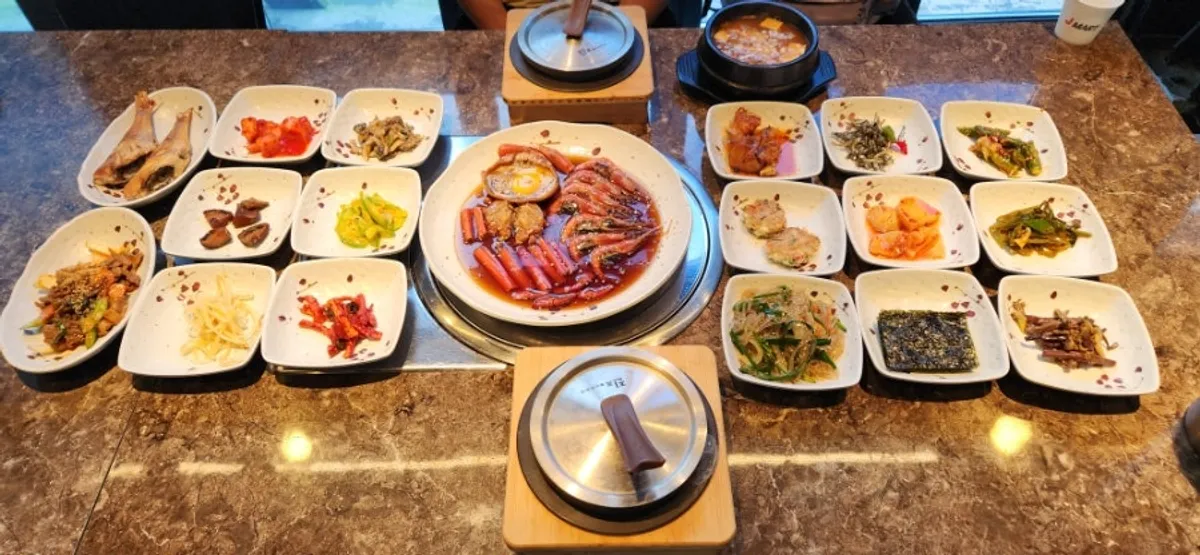 편백찜과 식사 메뉴 안내