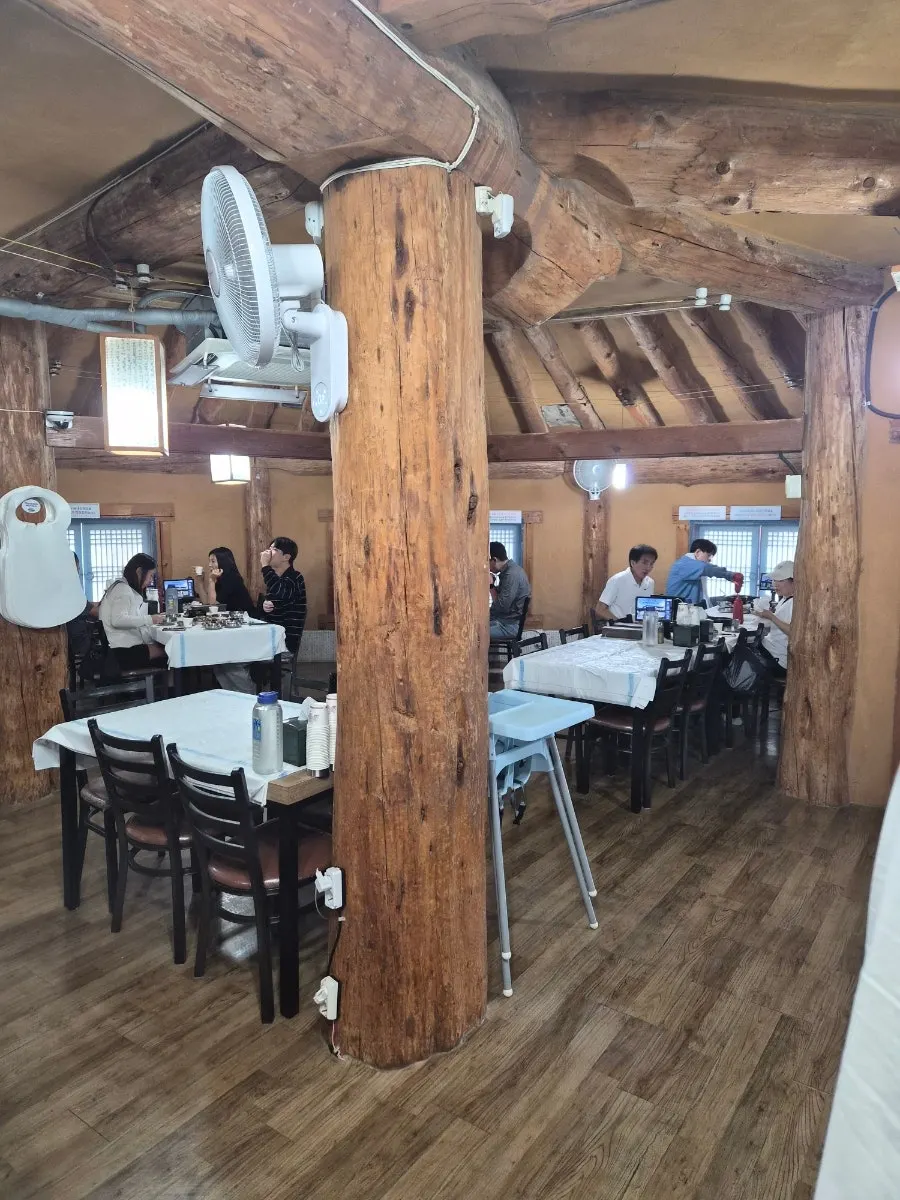 Spacious seating area on the 2nd floor of Daecheongmaru