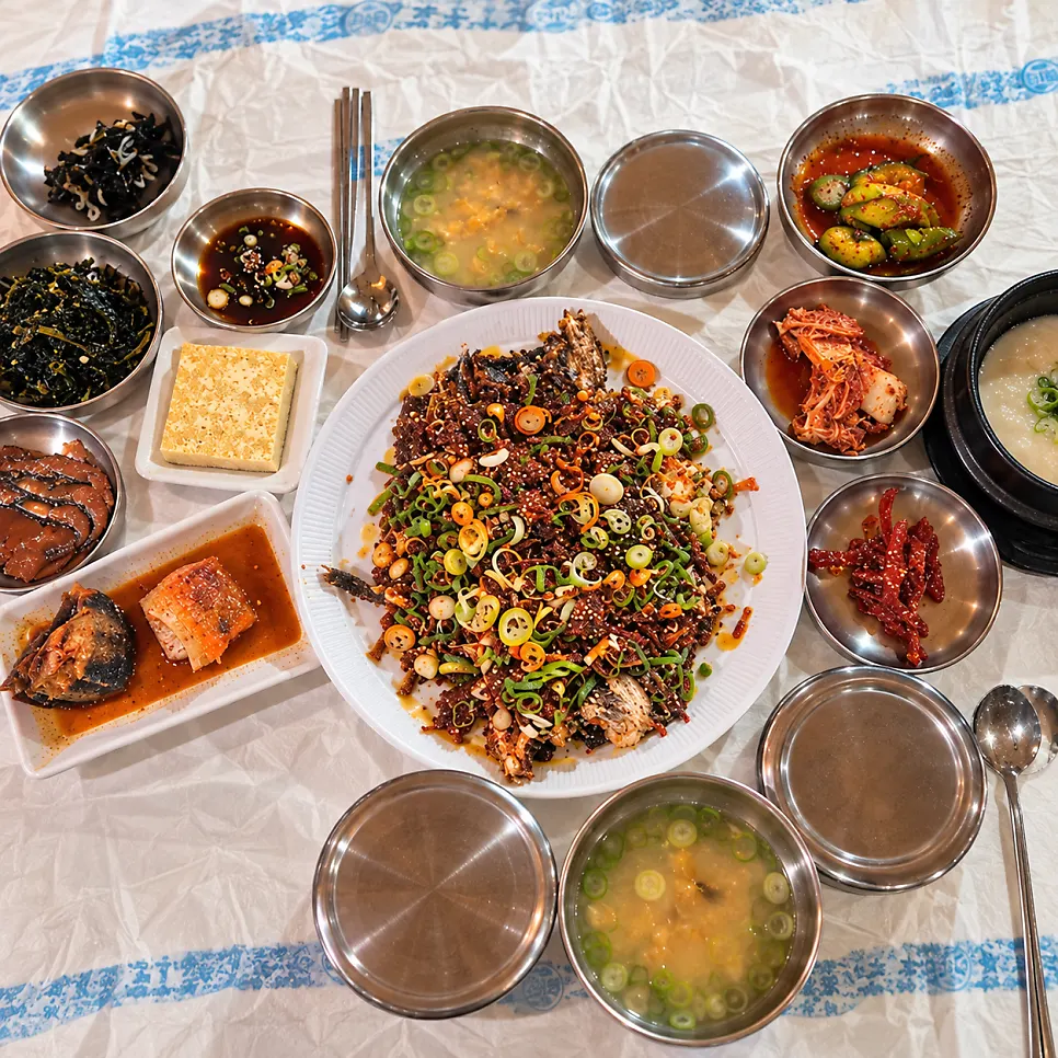 속초 대청마루 황태구이 한상 정사각 이미지