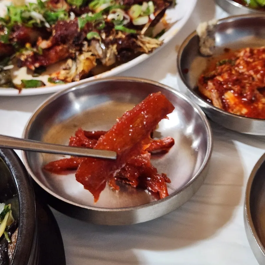 Wild greens and seasoned seaweed banchan