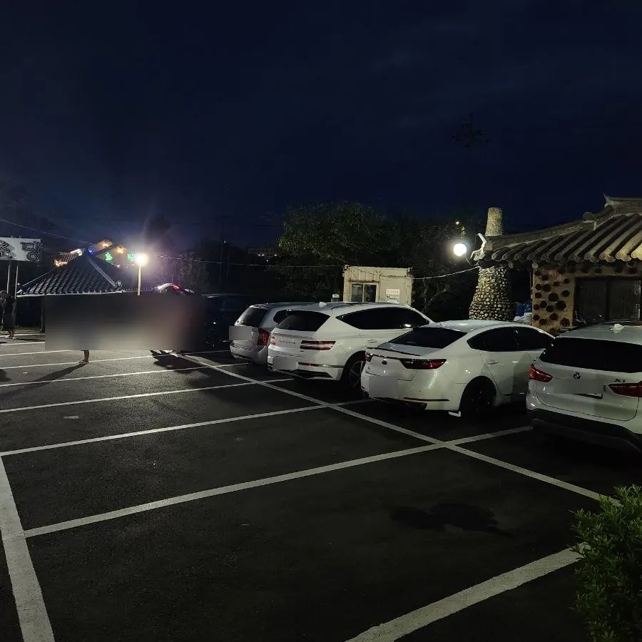 Daecheongmaru's spacious parking lot