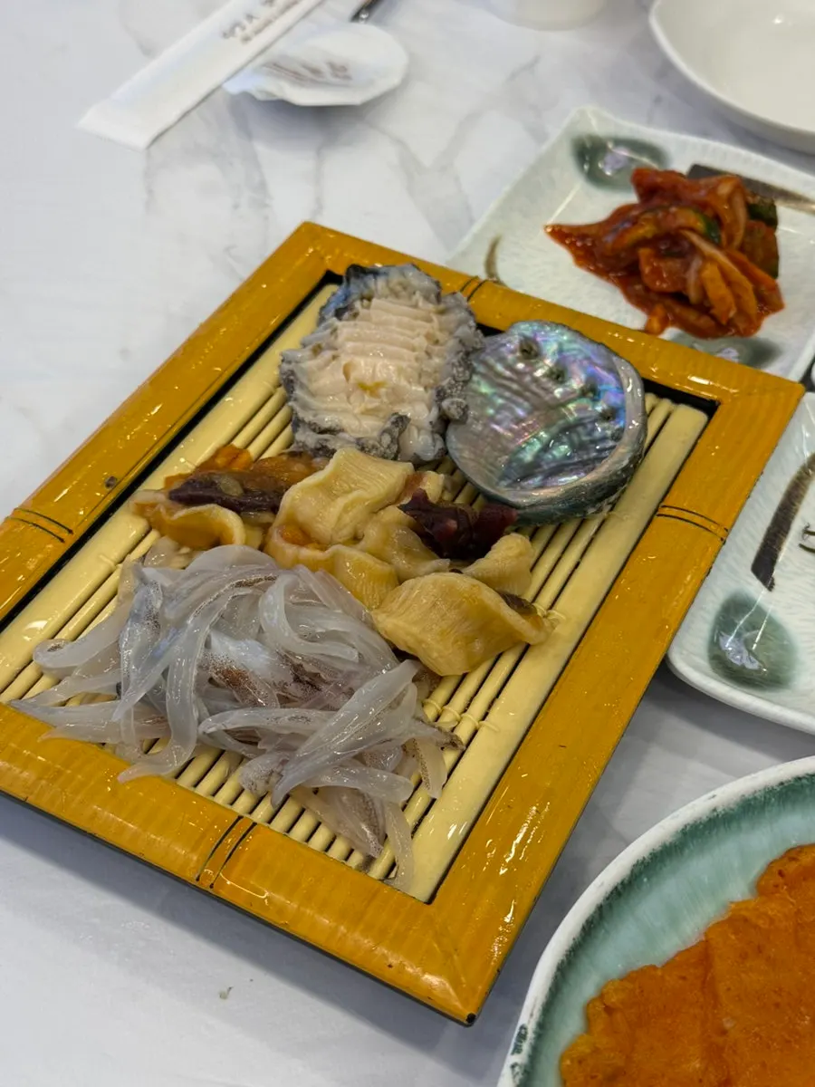전복 오징어 해삼 기본 스끼다시