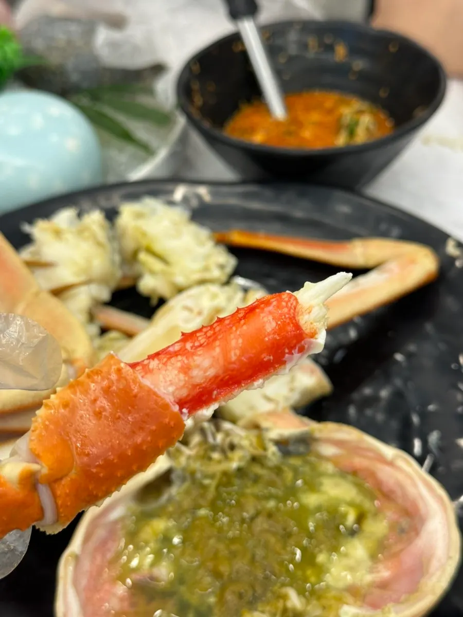 살이 가득 찬 박달대게 다리살
