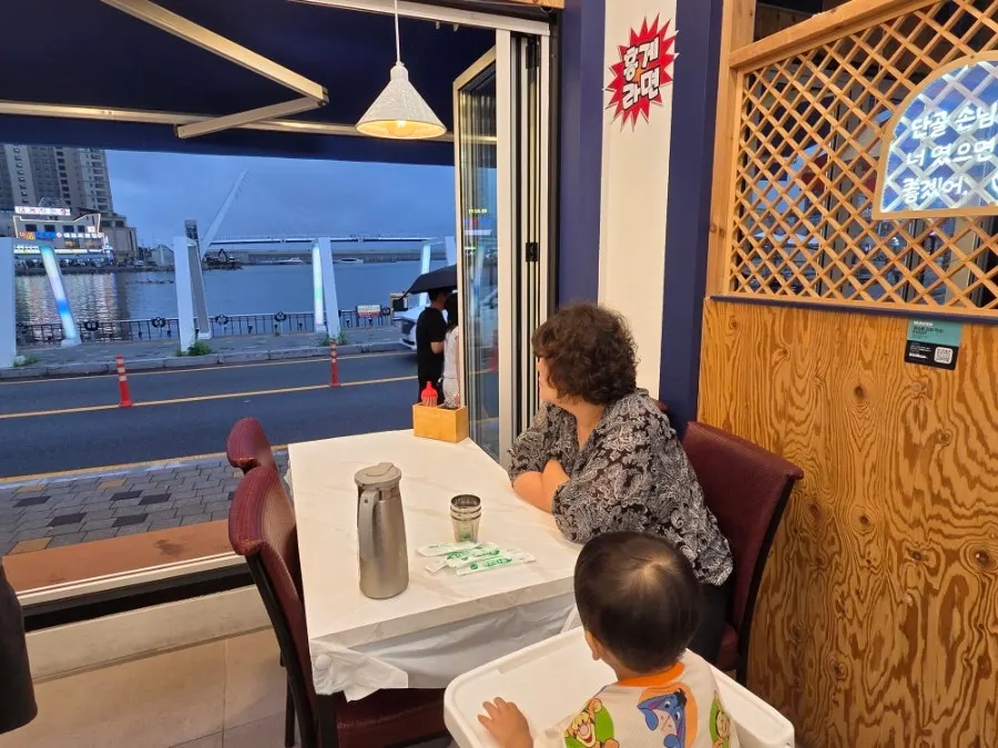 Family-friendly table seating inside Hanggu Hwareo