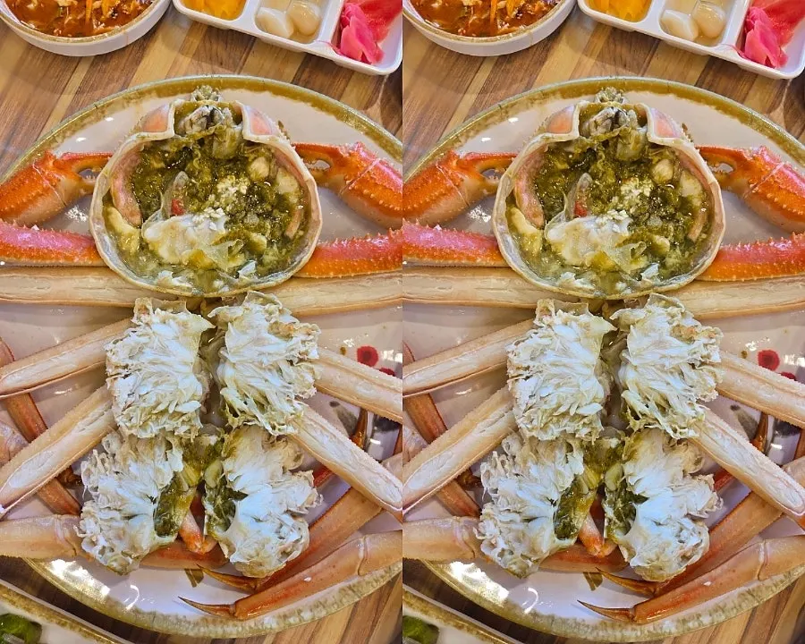 Full spread of the snow crab set table setting