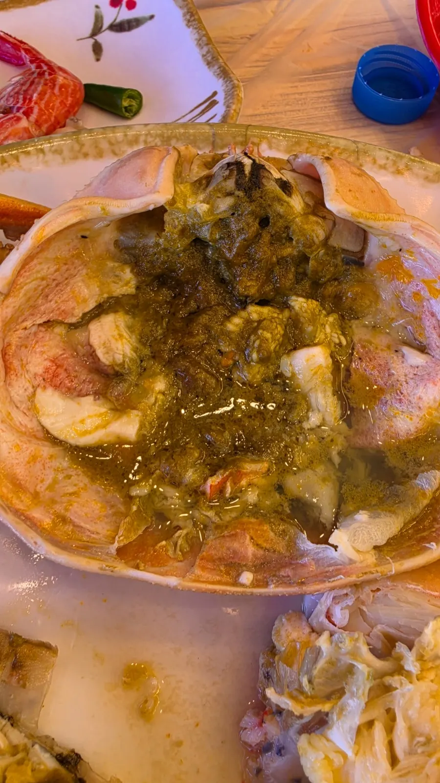 Snow crab body full of tomalley