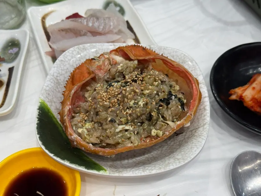 Stir-frying crab innard fried rice