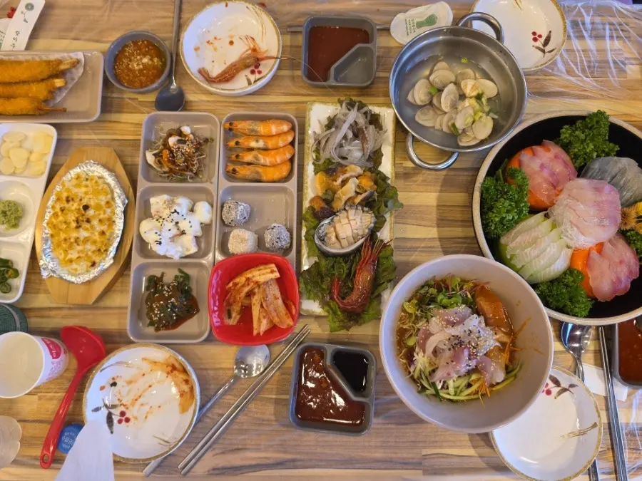 대게C세트 2인 주문 후 착석한 테이블