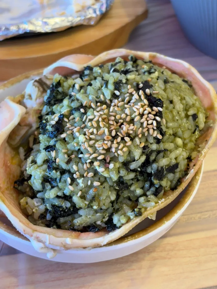 게딱지 볶음밥 준비 모습