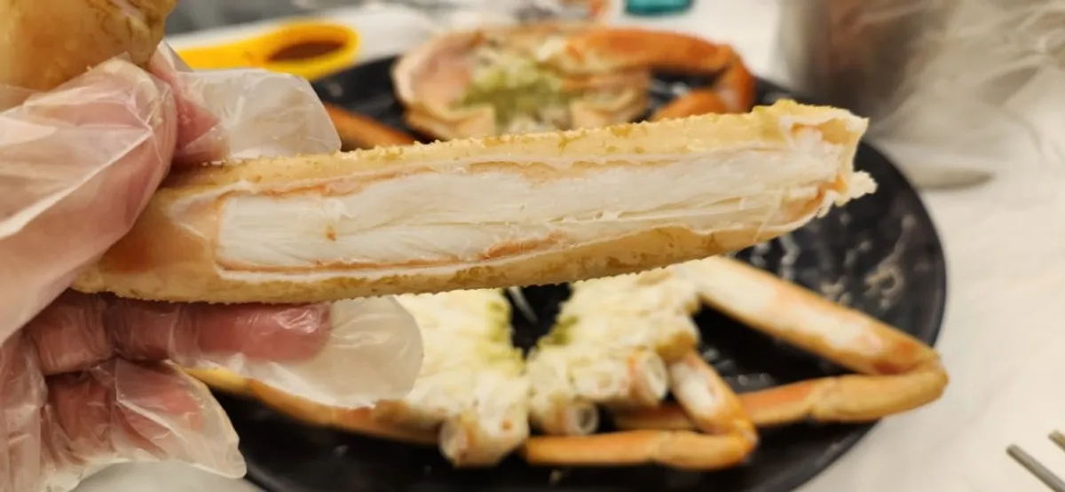 A full spread of meaty Sokcho Daepo Harbor snow crab