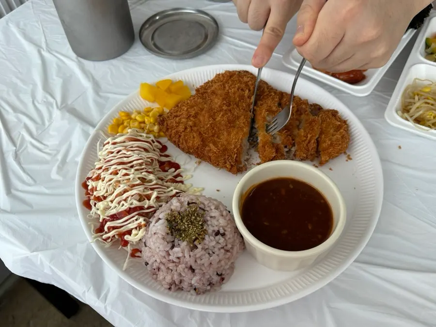 바삭한 돈까스 단면