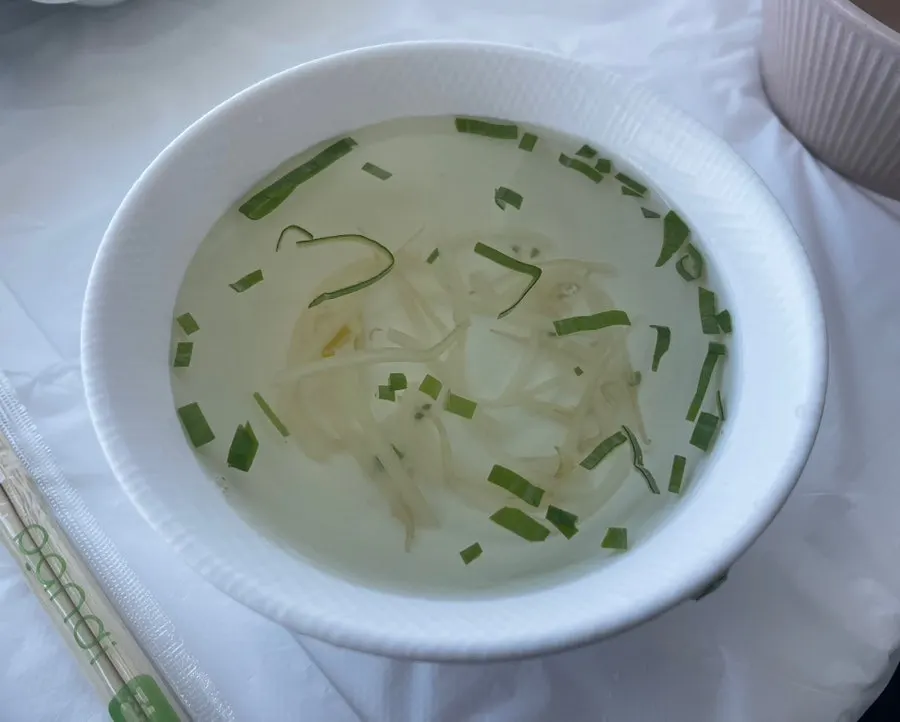 등대곳간 콩나물국과 셀프 반찬