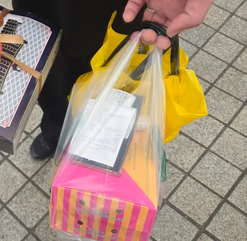 속초 중앙시장에서 포장한 먹거리들