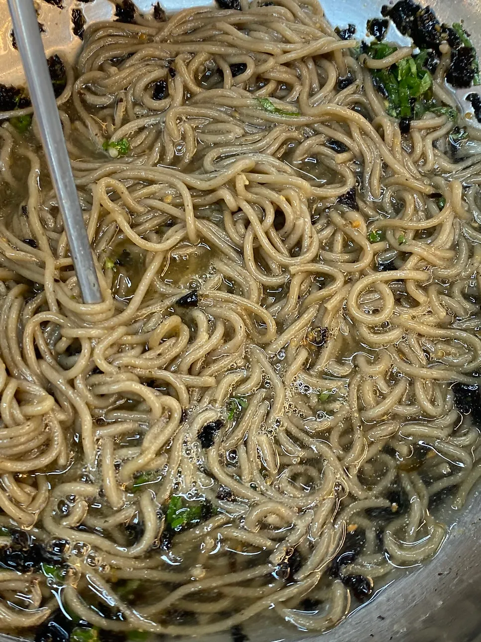 Perilla oil makguksu with dongchimi broth added