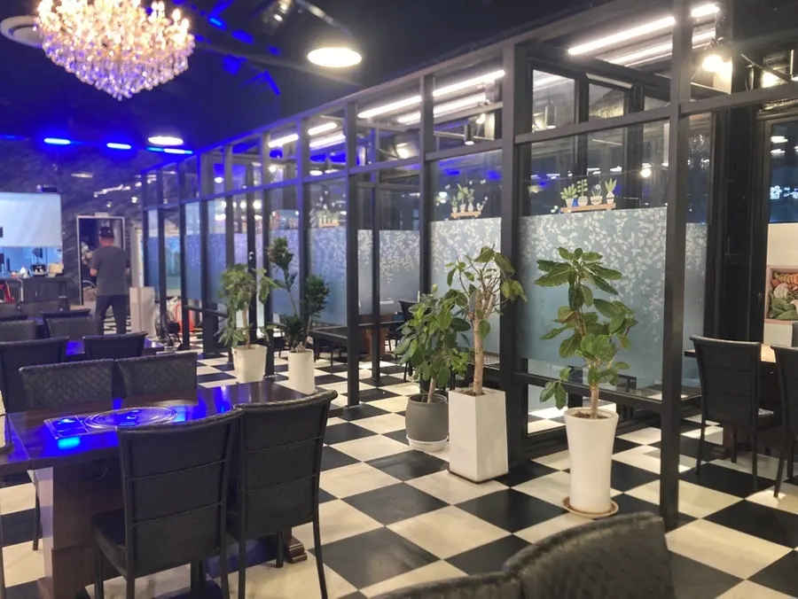 Large dining space at Jin Seiromushi
