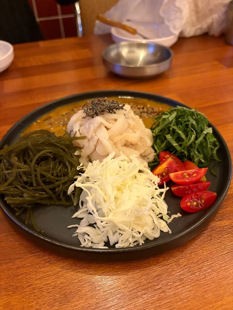 Flatfish makhoe with vegetables