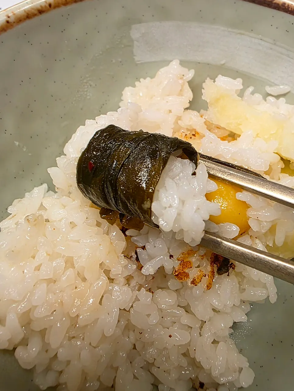 Perilla leaf pickle wrapped around rice