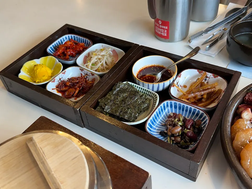 Lightly seasoned seafood in soy sauce