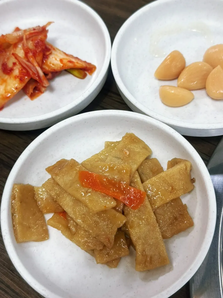 Ordering guide for aged kimchi braised pork bones