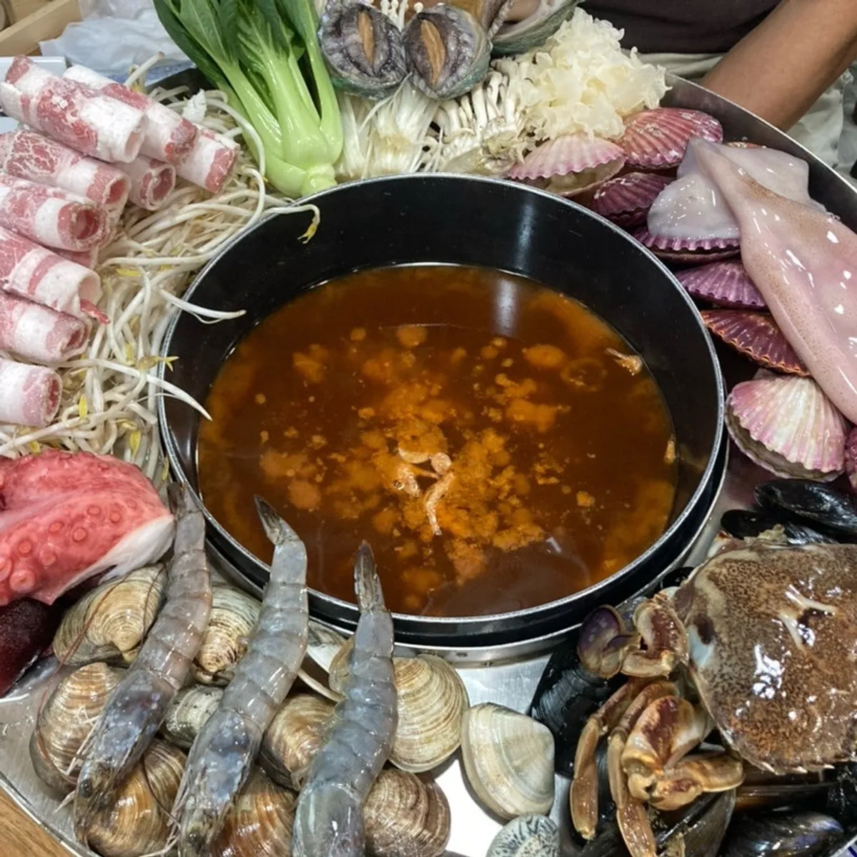 외옹치해수욕장 근처 속초 장칼국수 식당 모습