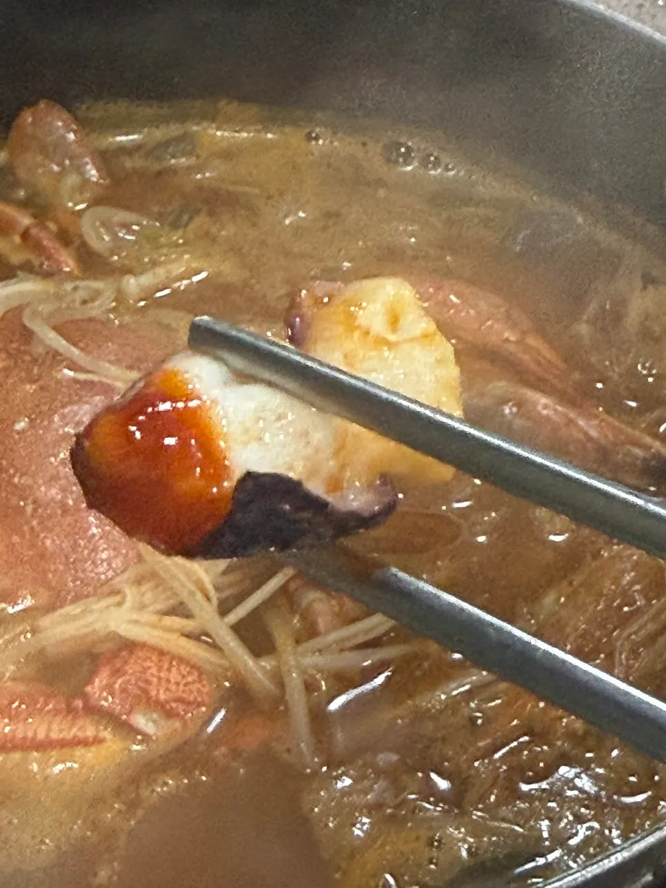 하나씩 골라 먹는 여러 종류의 해산물