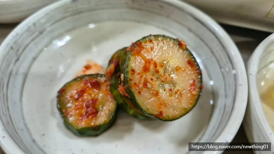 Plates of mild, unseasoned side dishes
