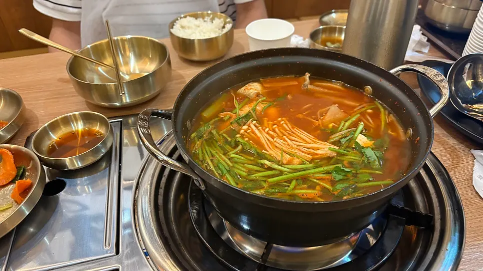 Visiting Sokcho Halmae Dongtae-tang in Dongsak-dong, Pyeongtaek