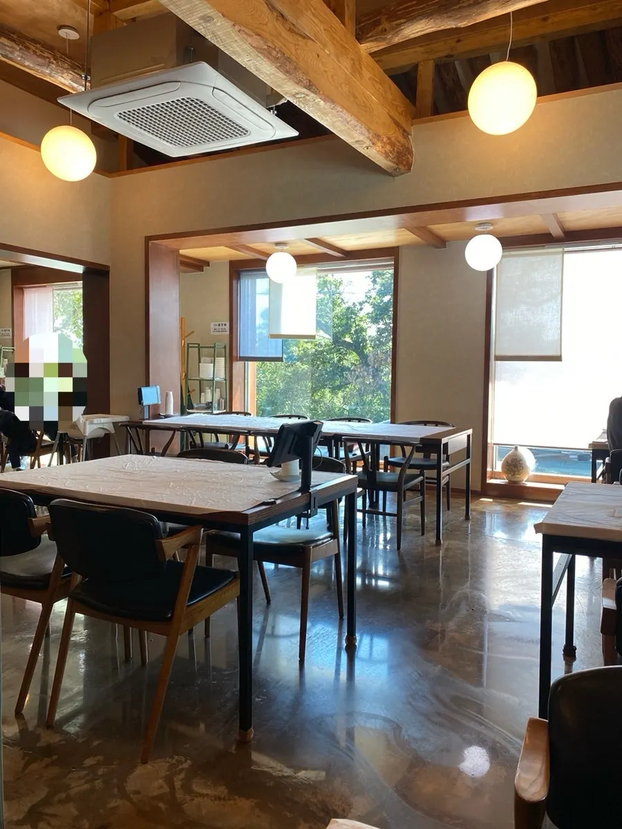 Bigeumdo's entrance and waiting area in Sokcho