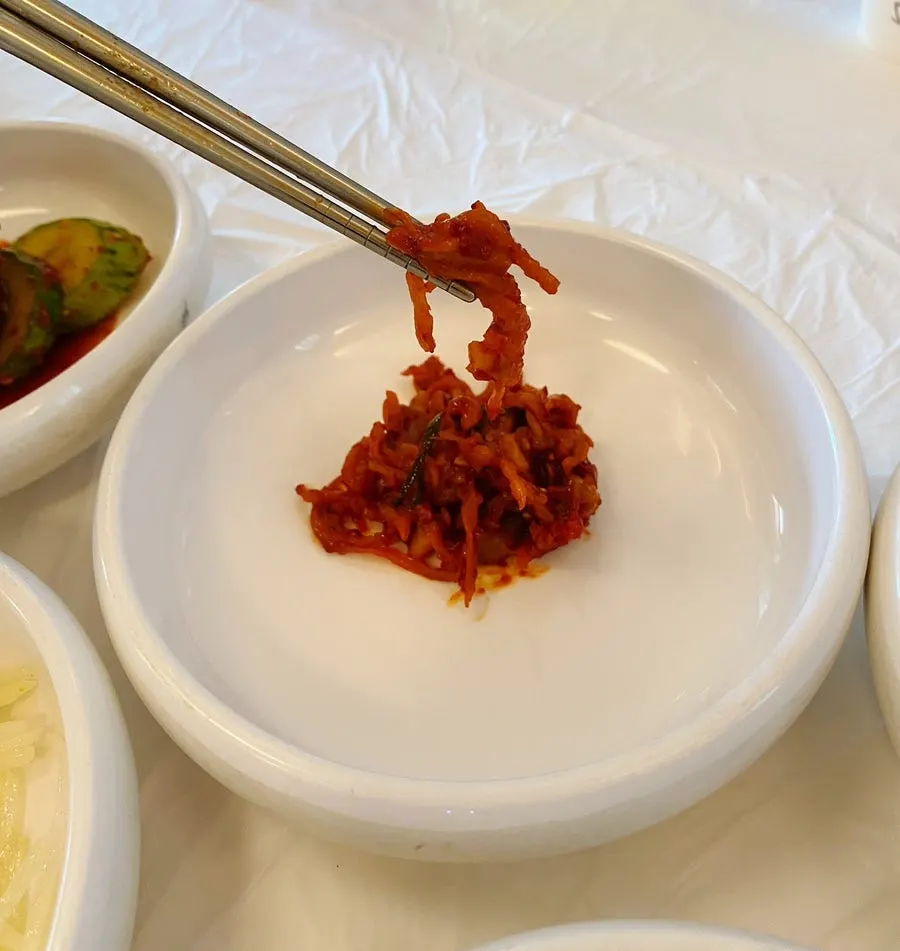 Stir-fried eggplant with kkwarigochu peppers
