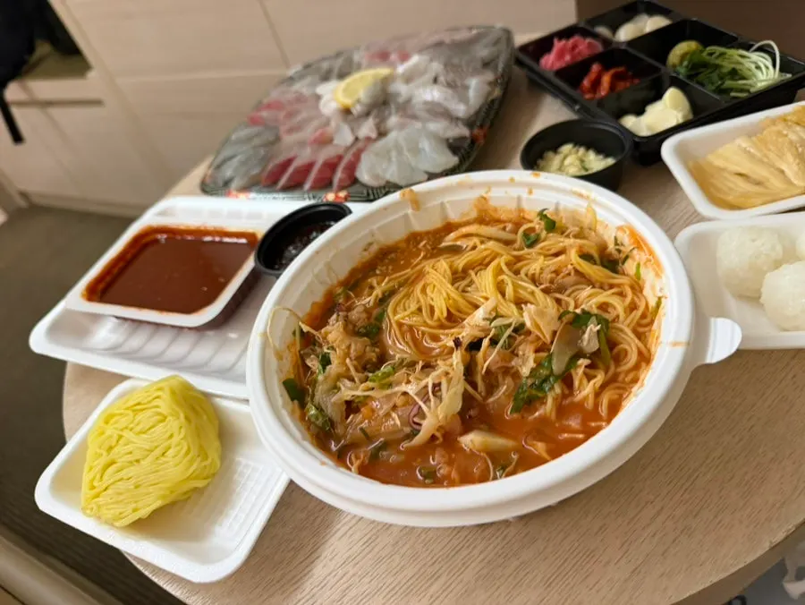 Somyeon noodles mixed into the mulhoe