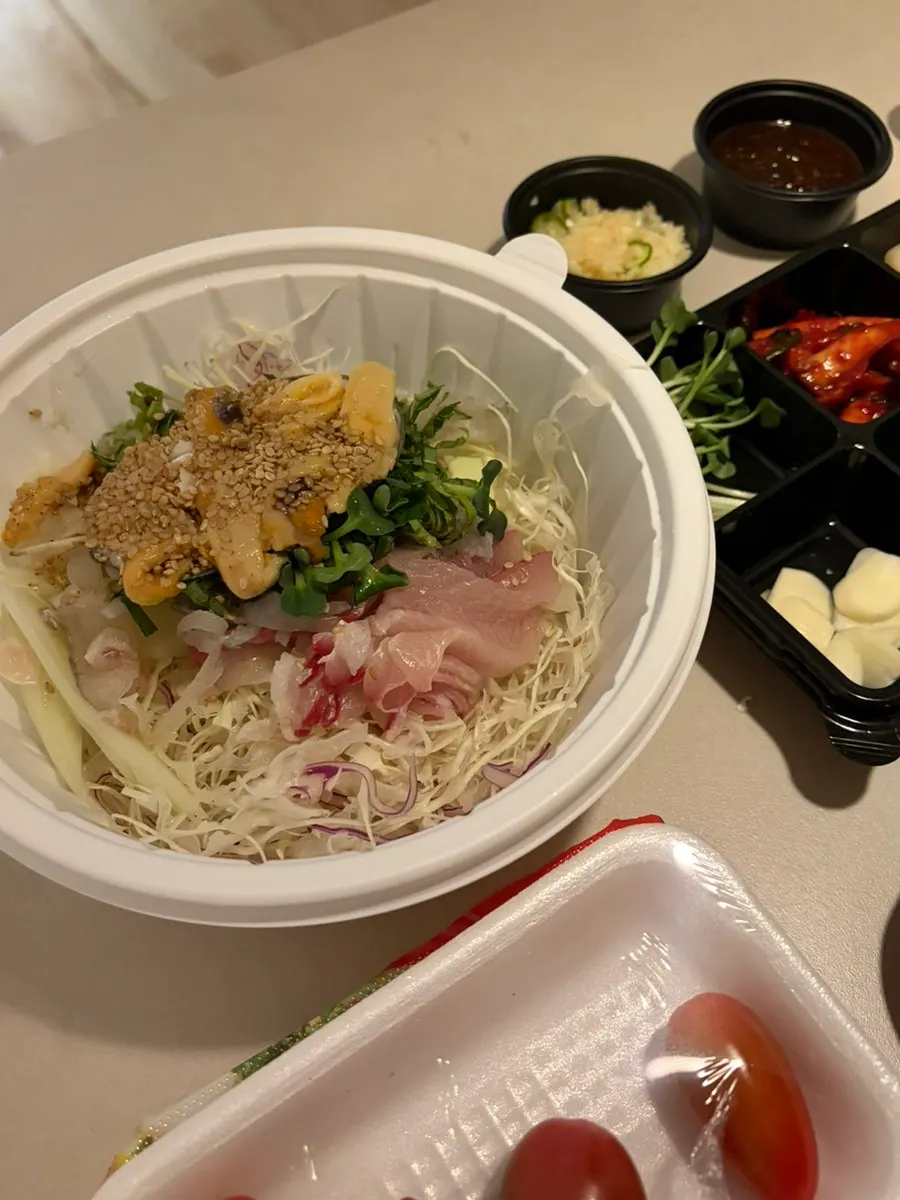 A bowl of takeout mulhoe