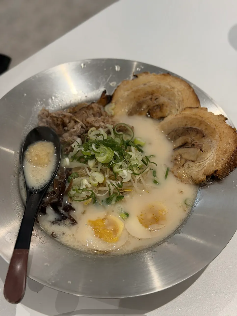 홍게 명란 크림 라멘 한 그릇