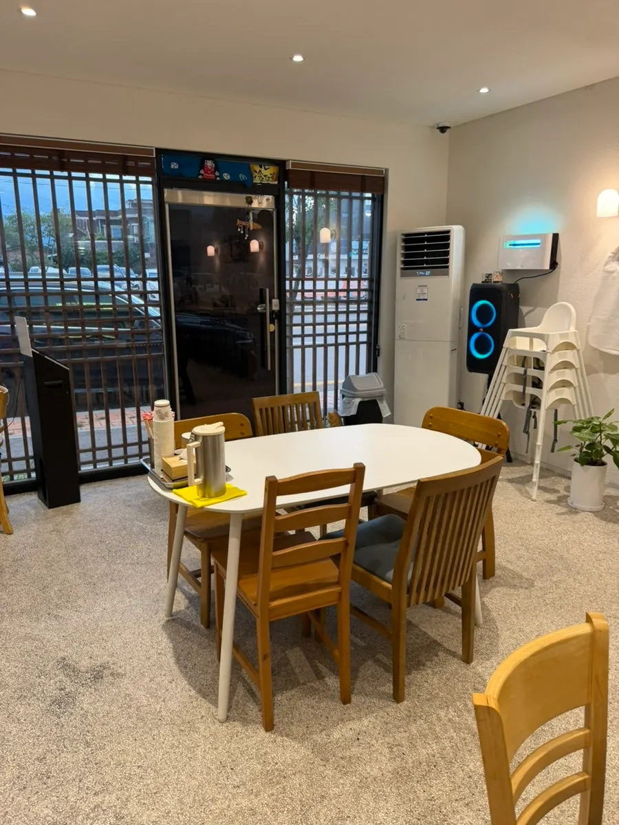 이찌바라멘 오픈 주방 앞 바 좌석