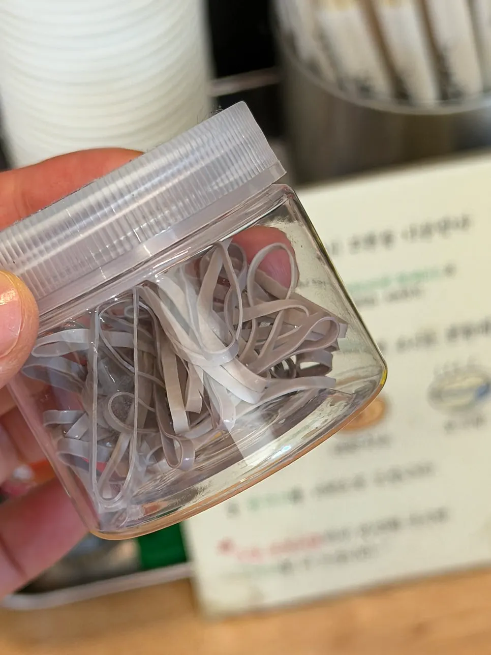 다 먹어가는 돈코츠라멘 그릇