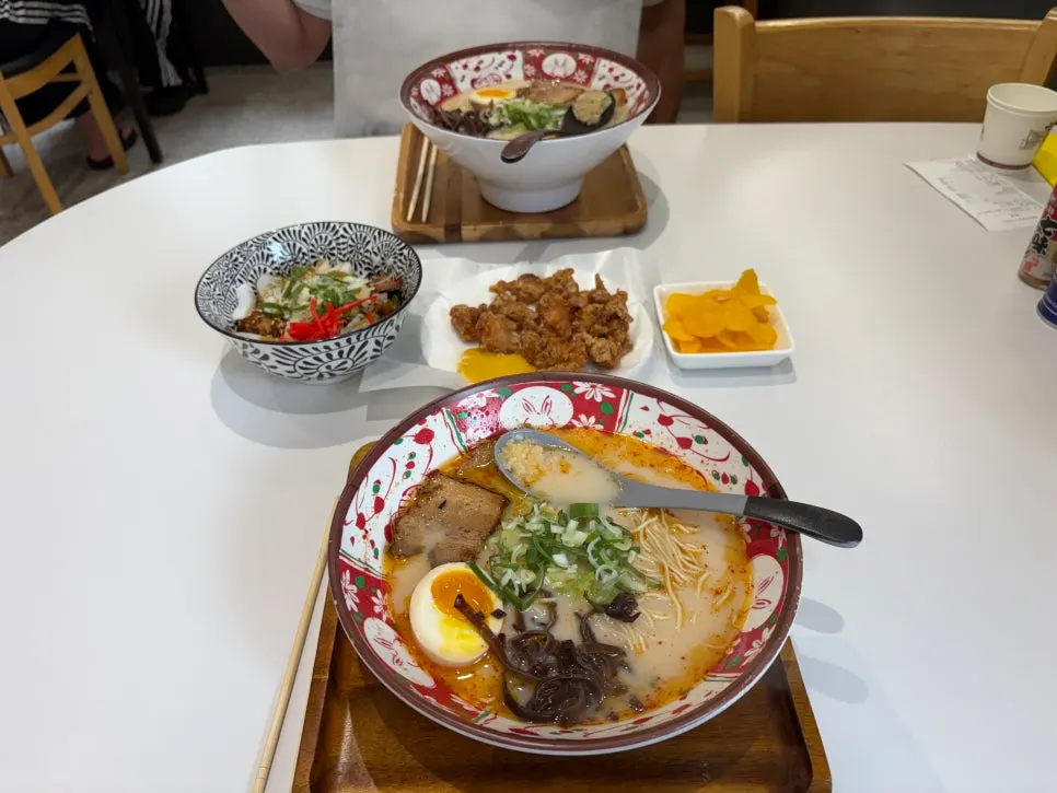 Ramen and side dishes served all at once