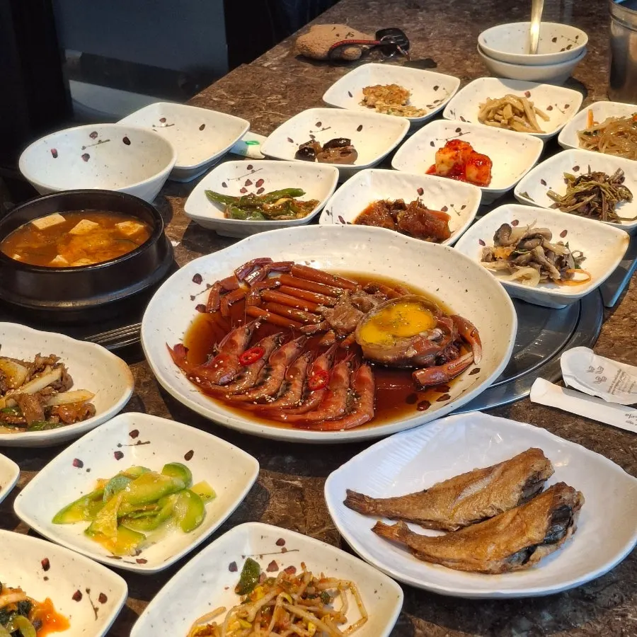 진 세이로무시 한정식 상차림 전경